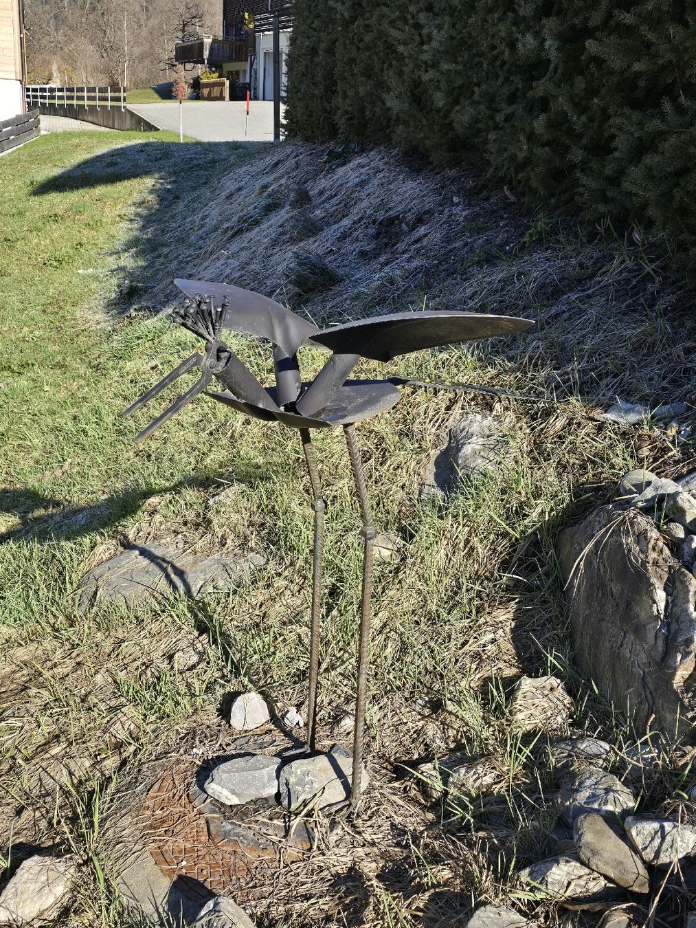 Statuette: lustiger Vogel – Usato da Serneus venduto da flower111