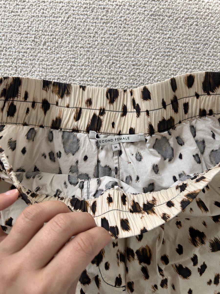 Pantaloni: Second Female Shorts, Leo Print - Gr. M – Nuovo (secondo la descrizione) da Andwil SG venduto da nin_y2zm 2