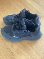 Adidas Sneaker mattes schwarz Gr. 38 /used look