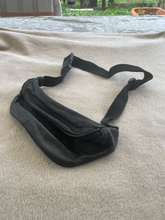 H&M Sportliche Hüfttasche Bauchtasche Gürteltasche pink