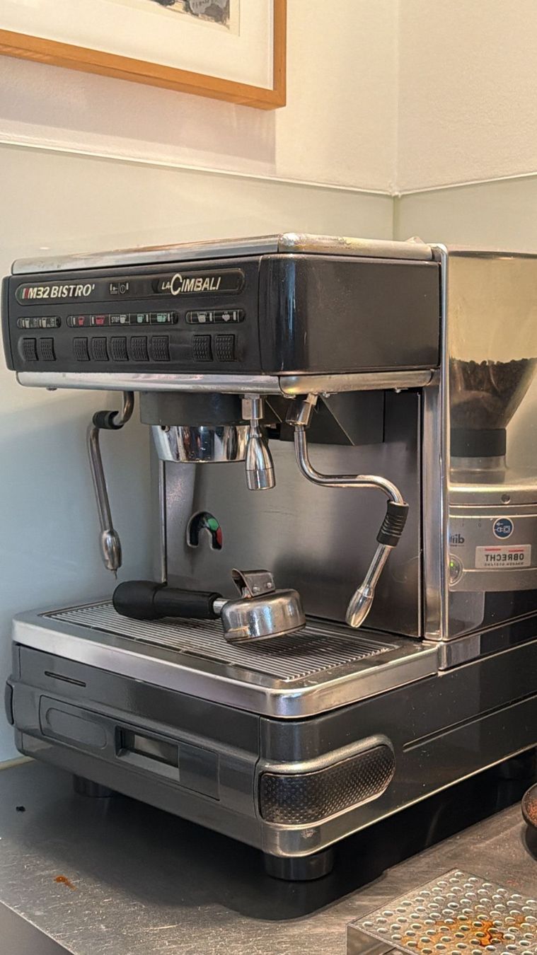 Cimbali Kaffeemaschinen & Espressomaschinen: La Cimbali M32 Bistro Espressomaschine – Gebraucht aus Basel von SAF 4