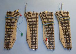 Märklin H0 - 4 Stück elektrische Weichen, 3x links 1x rechts