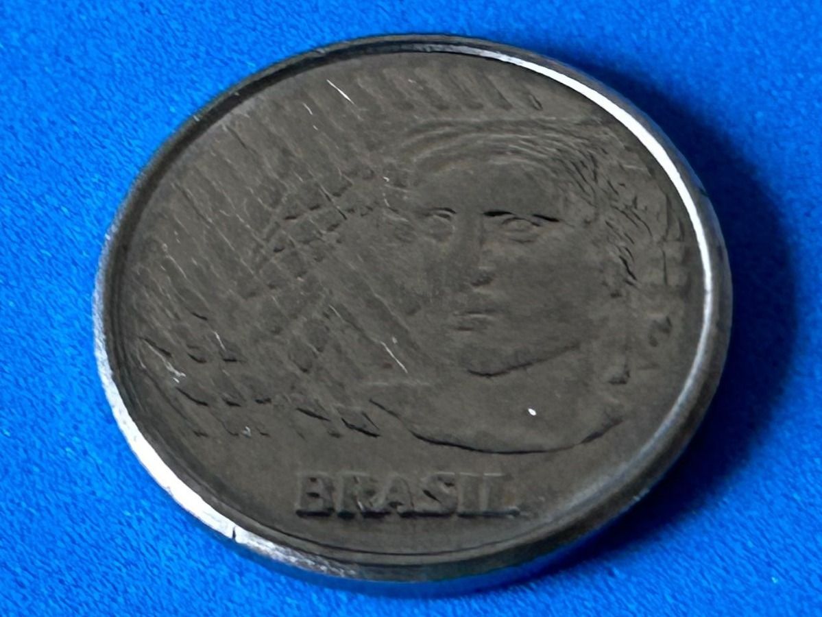 Tutti le monete: Brazil - 5 Centavos 1997 – Usato da Corcelles NE venduto da AJKader 1