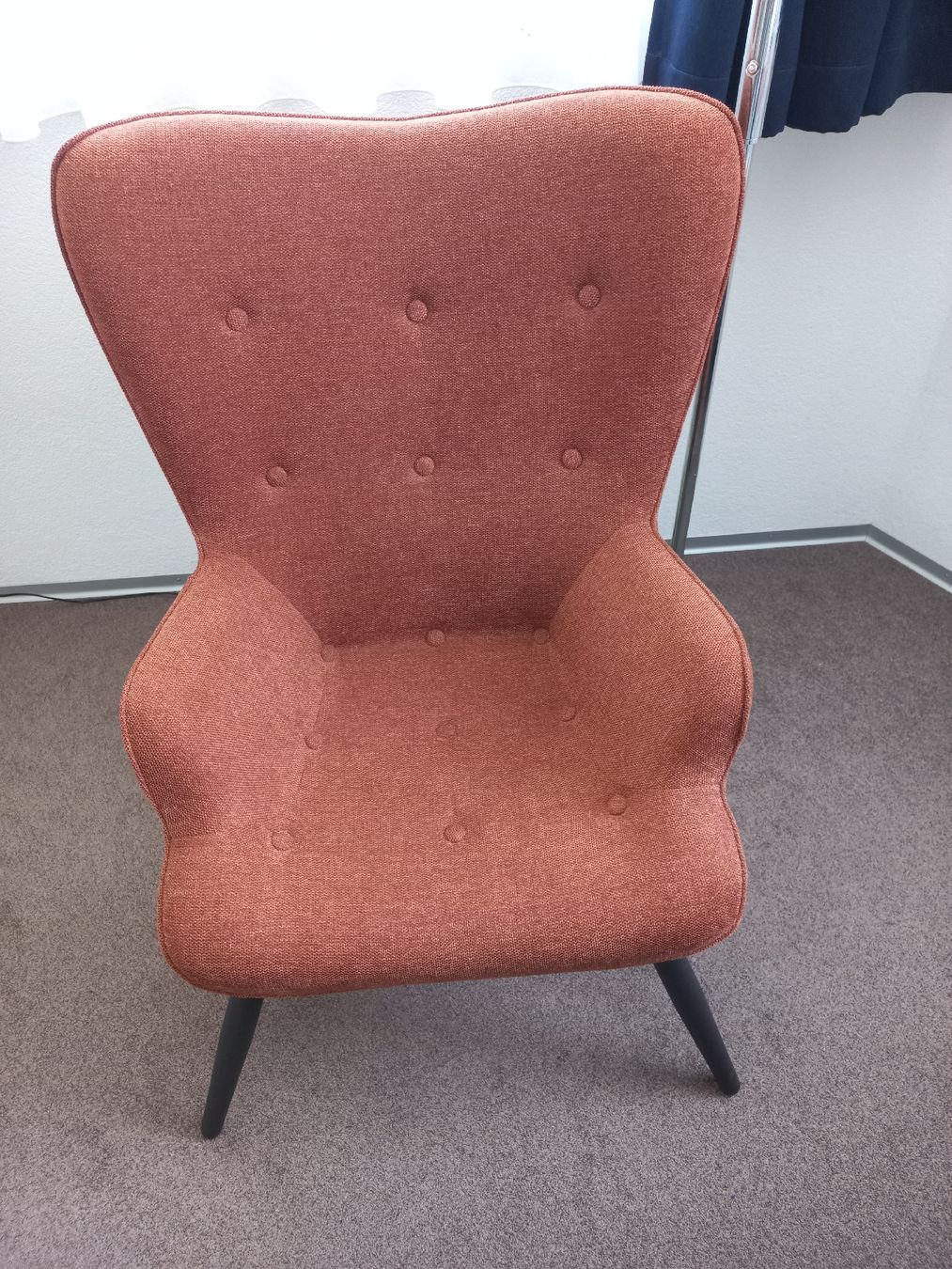 Livique Poltrone: Moderner Sessel mit schönem Strukturstoff in Kupfer – Nuovo (secondo la descrizione) da Düdingen venduto da mel_b_91. 2