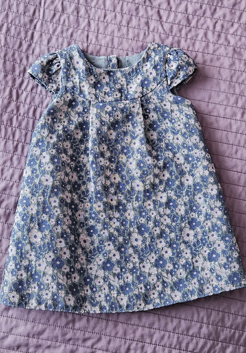 Vestiti & Gonne: Kleid Gr 92 – Usato da Murten venduto da RYO_RYO