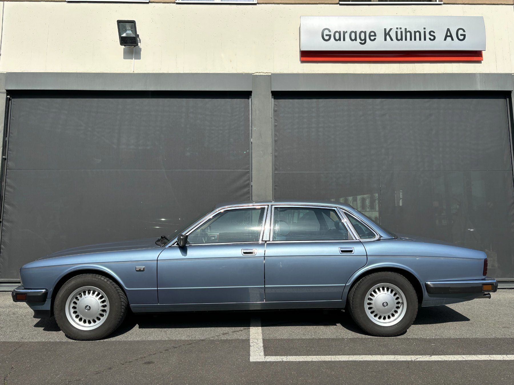 Jaguar Autos: JAGUAR XJ40 Sovereign 3.6 – Gebraucht aus Grabs von paula678 5