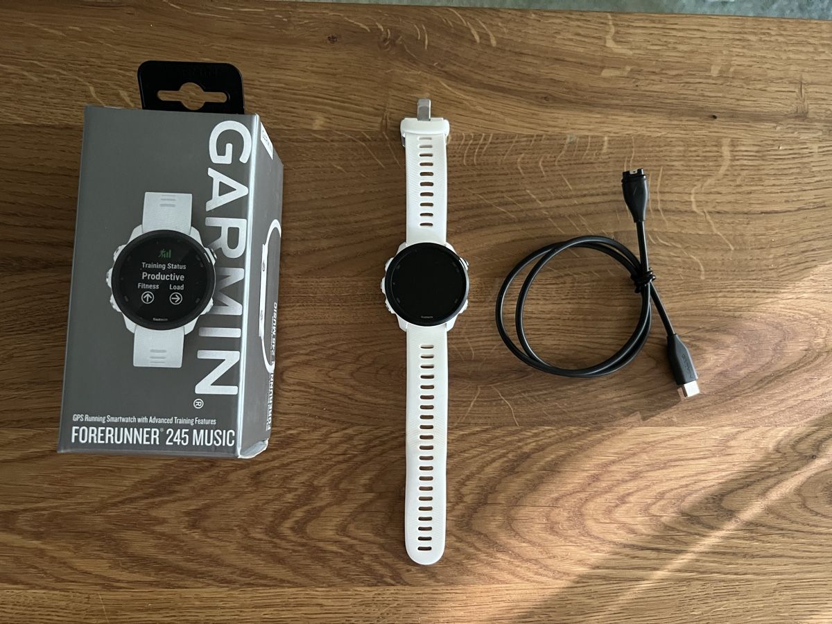 Garmin Smartwatch: Garmin Uhr Forerunner 245 Music – Usato da Suhr venduto da KatzeMarta