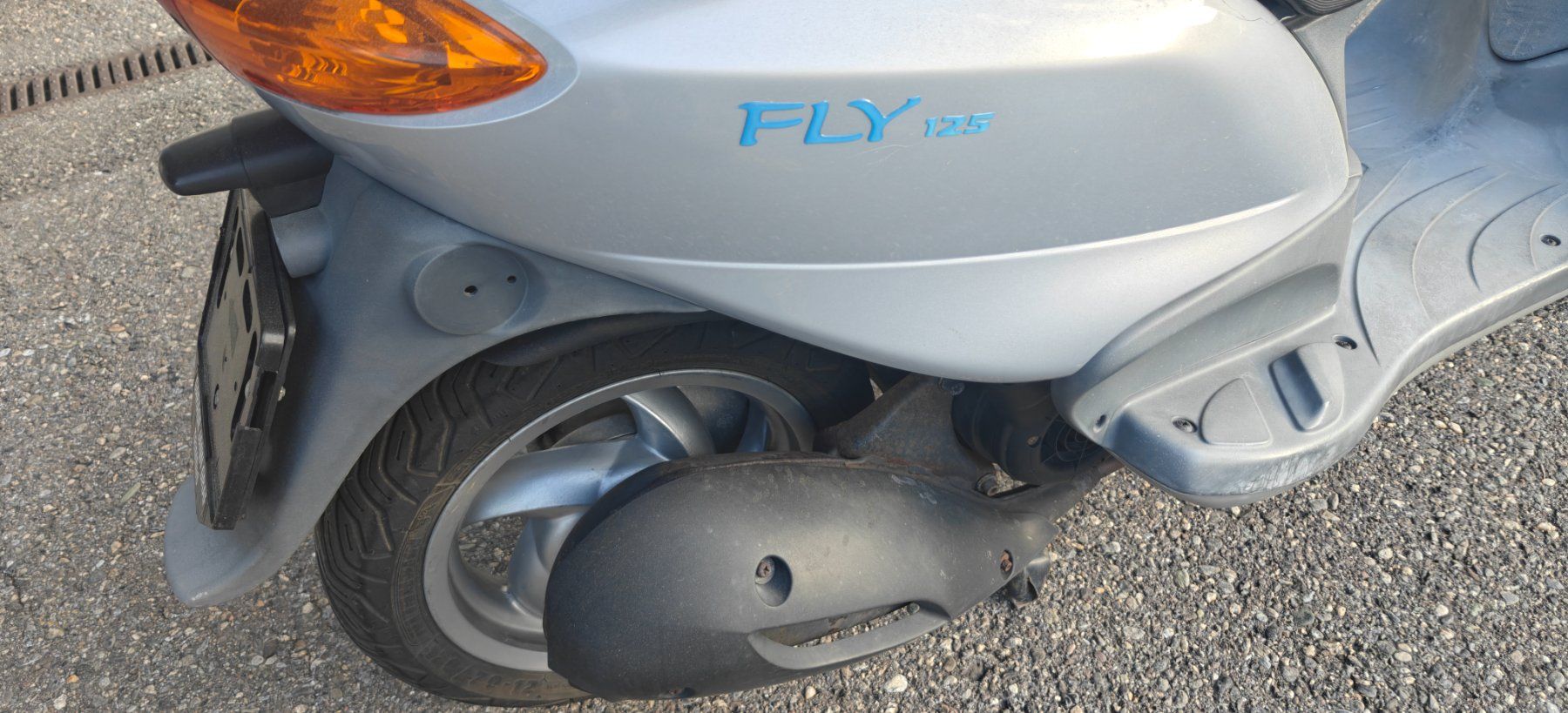 Piaggio Scooter: Piaggio FLY 125 – Usato da Trimmis venduto da 0004 6