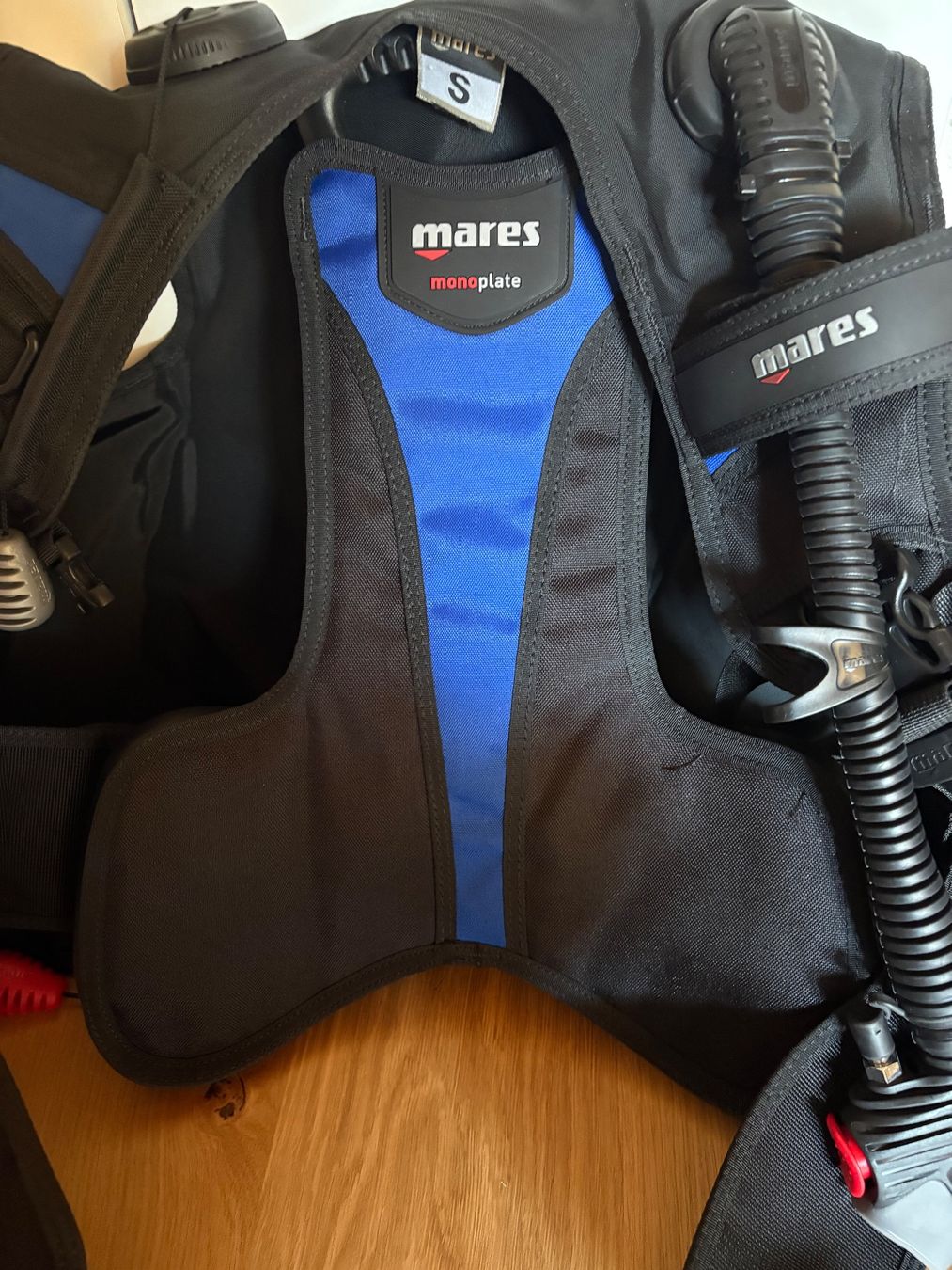 Atemregler & Jackets: Mares Tarierjacket Gr. S – Gebraucht aus Bäriswil BE von Adorsa 3