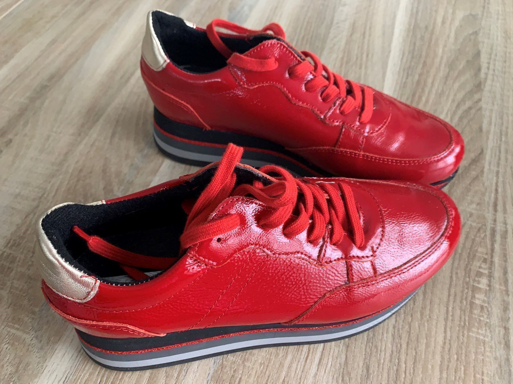 Next Scarpe da donna: NEU Damensneaker rot  Gr37 – Nuovo (secondo la descrizione) da Biel-Benken BL venduto da BelginE 1