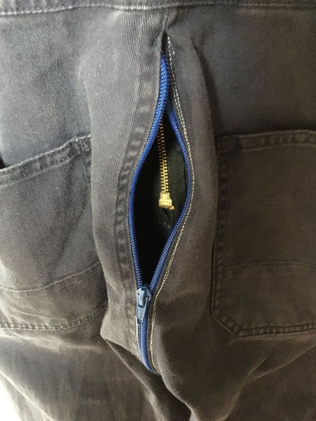 Uniformi: Arbeitskleidung Overall blau – Usato da Bettwiesen venduto da Zustand57 5