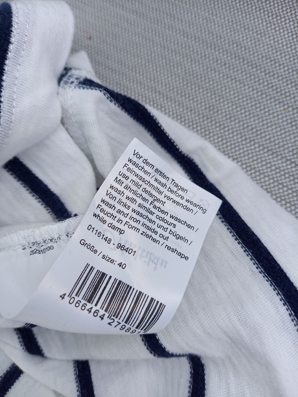 T-shirt: Multiblu Sommer Shirt Gr. 40, gestreift, mit Kapuze – Usato da Ruschein venduto da dom_nbr2 3