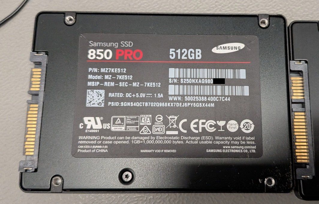 Samsung Disques durs: SSD Samsung 850pro 512GB – D'occasion à Vufflens-Château par jerome_vd2010