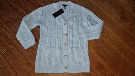 Neue Strickjacke gr M hellblau kuschelig warm