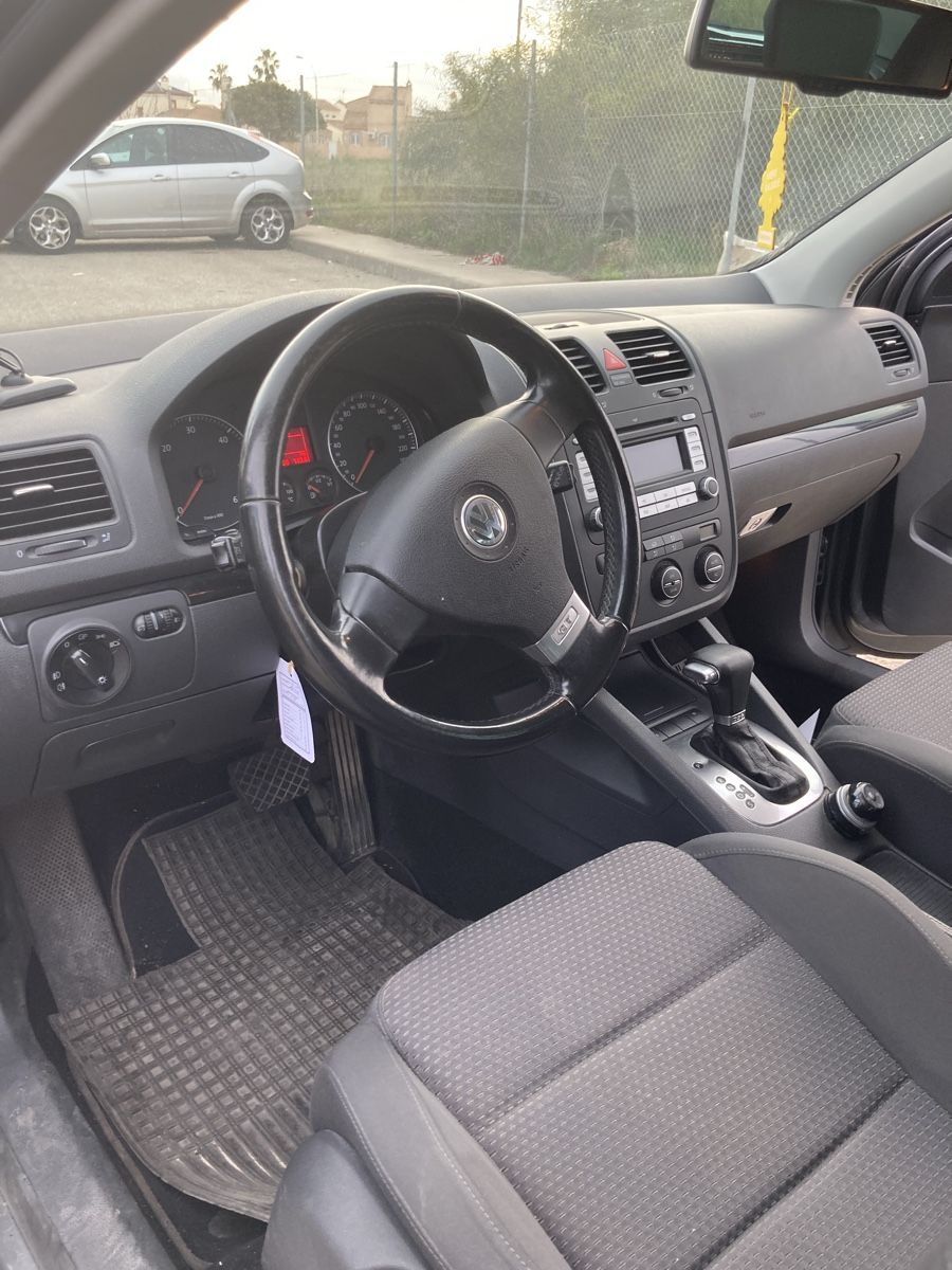 VW Automobili: VW Golf 2.0 TDi Sport – Usato da St. Niklaus VS venduto da Tresor24 4