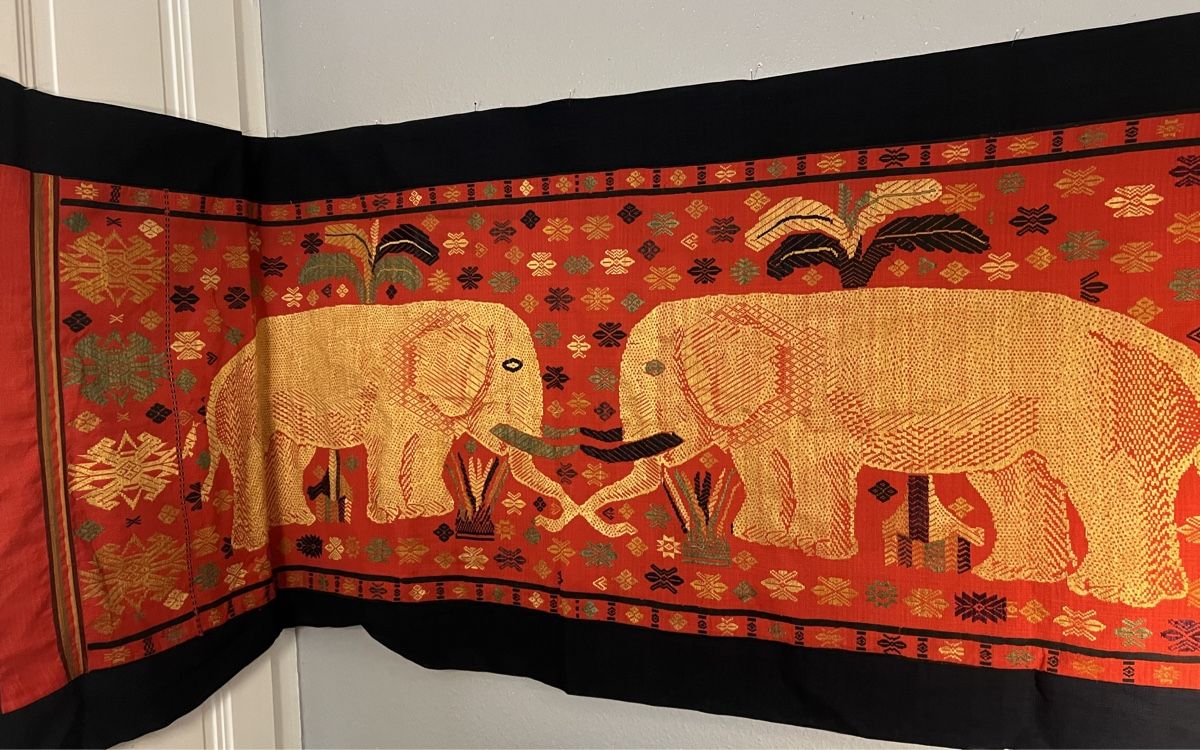 Stoffe: Longue tenture éléphant, Thailabde/Laos tissée brodée main, – Gebraucht aus Genève von DELIRBEADS 2