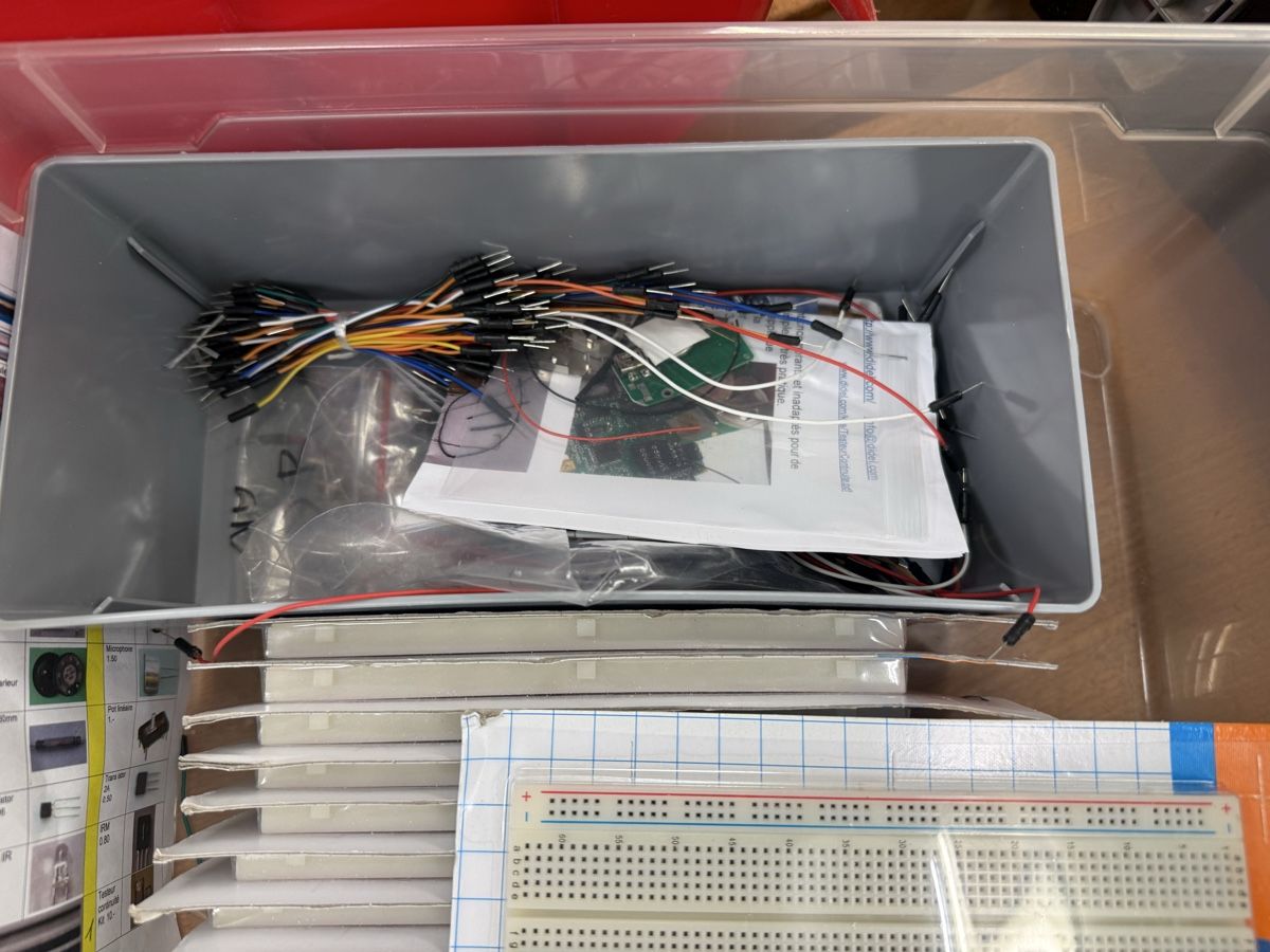 Kit di costruzioni: Système d'expérimentation électronique BUSCH 2160 bon état – Usato da Chexbres venduto da rochecolombe 5