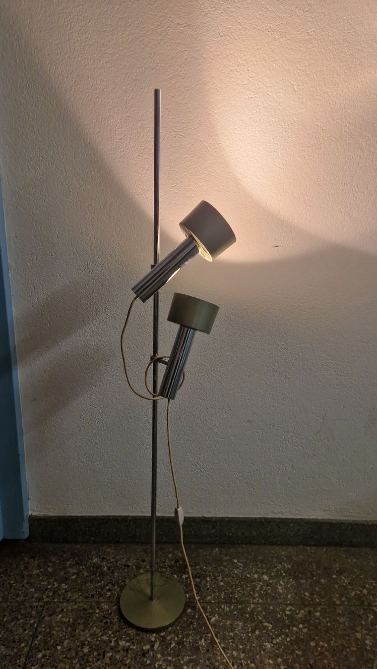 Lampen: Stehlampe mit 2 Spots – Gebraucht aus Zürich von anna.caterina