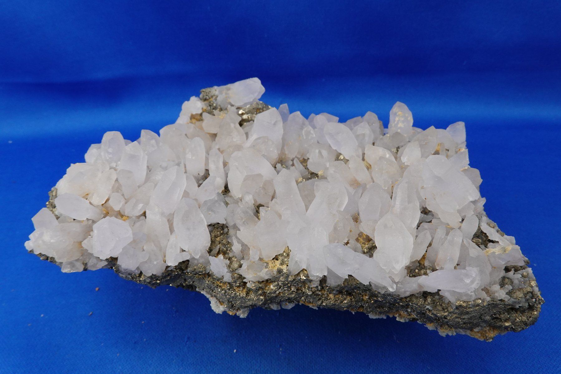 Mineralien & Heilsteine: Bergkristall mit vielen Zeptern – Gebraucht aus Schinznach Bad von Demerald 4