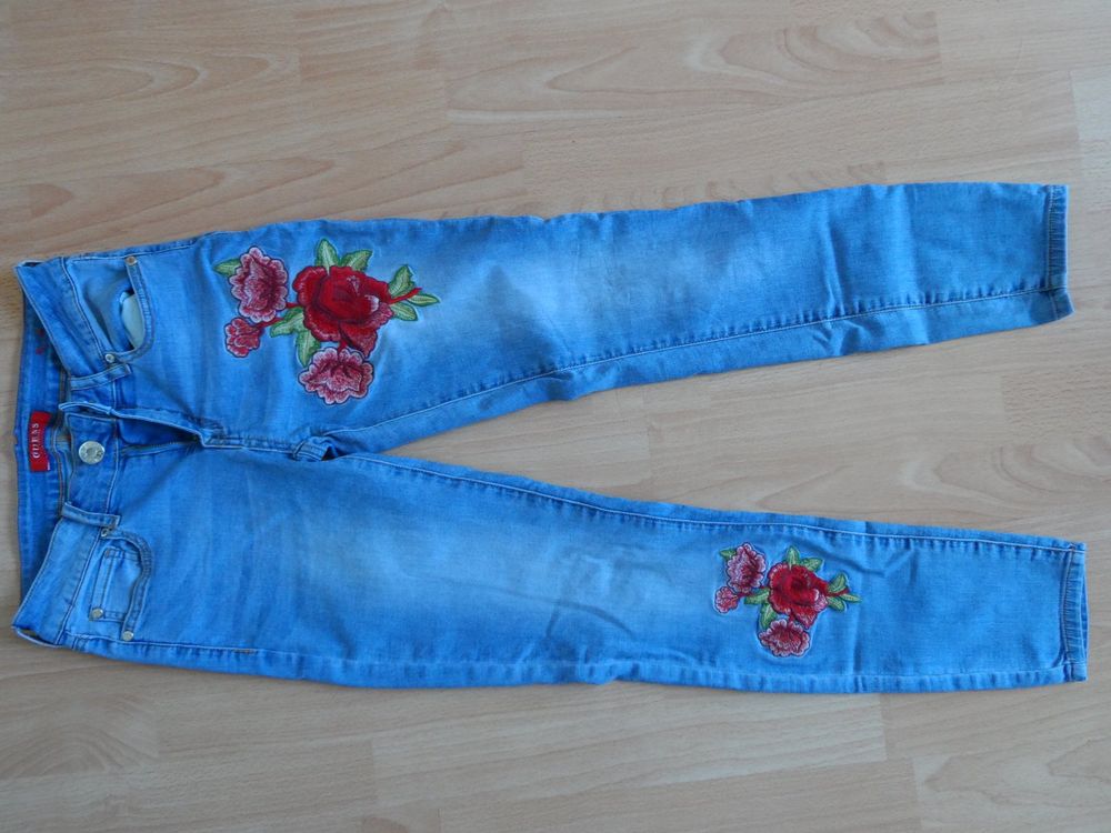 Guess Jeans: ***** GUESS Premium Damen Jeans **** – Usato da Therwil venduto da Hcd1919