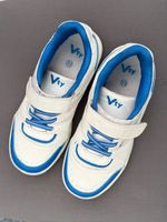 Indoor-Schuhe, Gr. 33, in sehr gutem Zustand