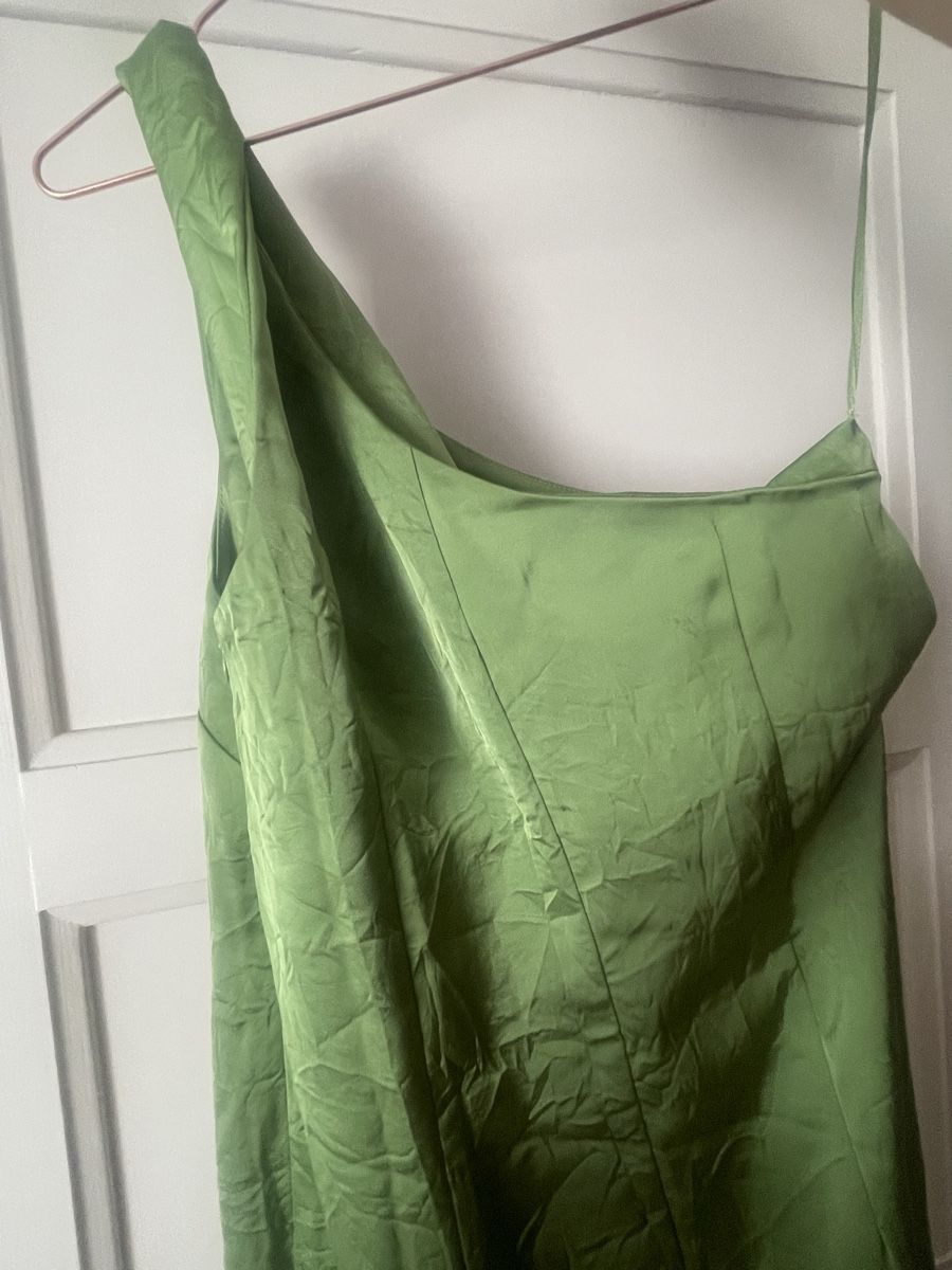 Vestiti: EDITED Kleid grün glänzend – Nuovo e nell'imballaggio originale da Kriens venduto da jul_bb9c 1