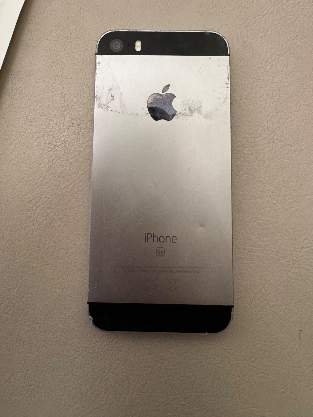 Apple Portables: iPhone SE mit 99% Akku – D'occasion à Adliswil par Busys 3