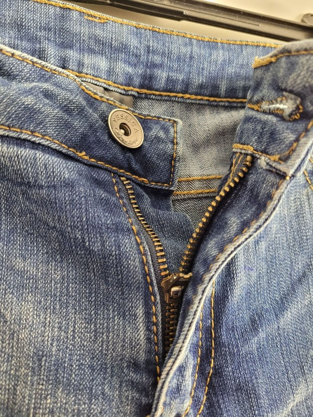 Jeans: Jeans denim femme – Gebraucht aus Biel/Bienne von Leila32 2