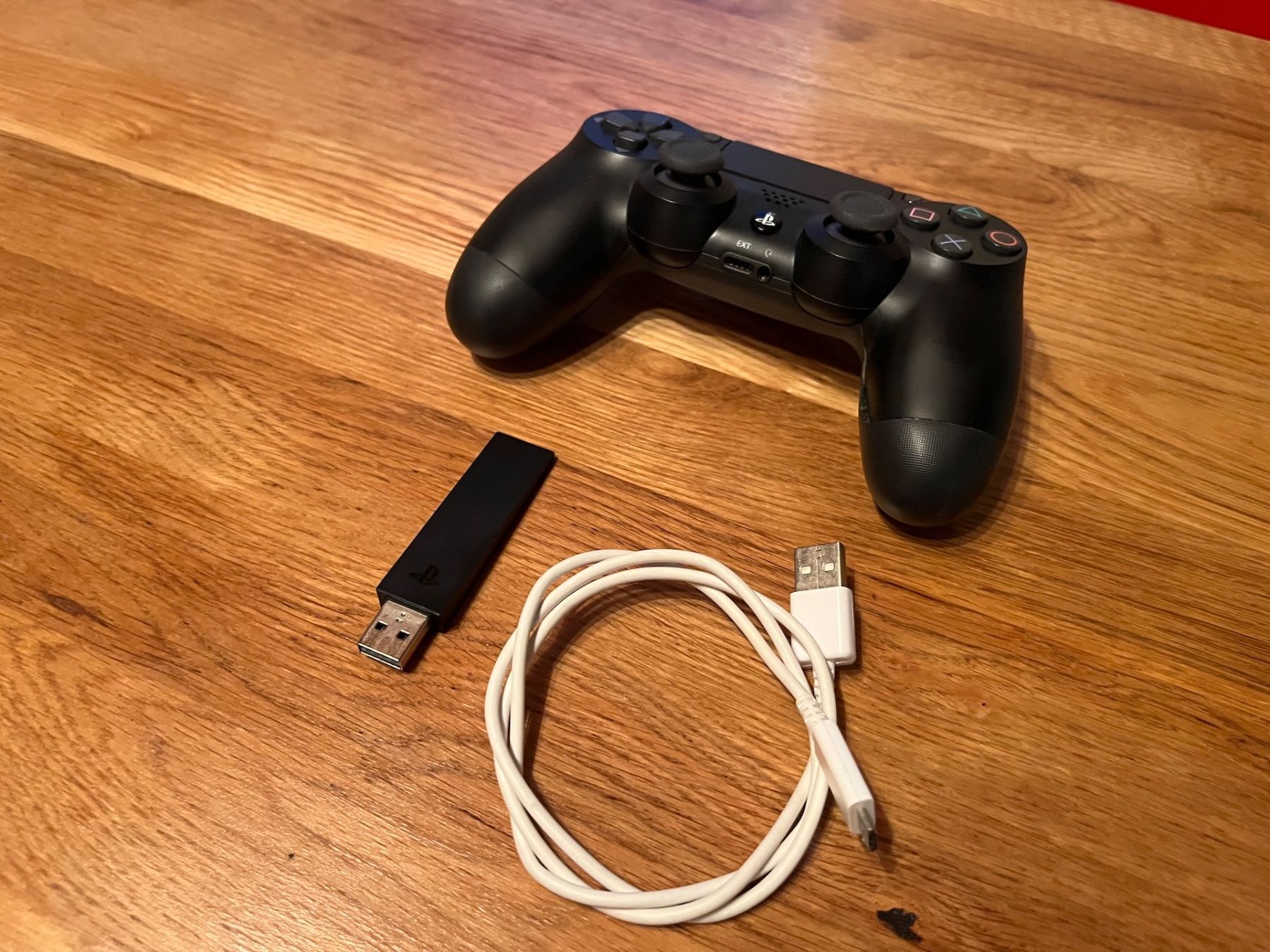 Sony Controller: Sony Dualshock 4 + USB Wireless Adaptor For PC & Mac – Usato da Eclépens venduto da meegogeem 2