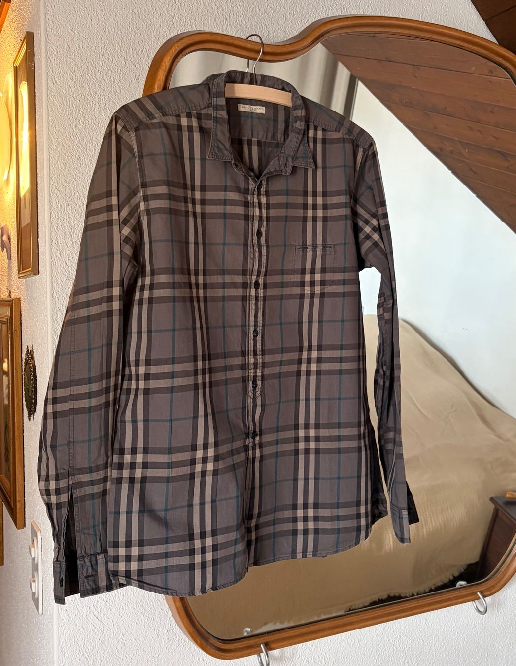 Burberry Hemden: Burberry Brit Shirt, Unisex, M – Gebraucht aus Luzern von AM2nd