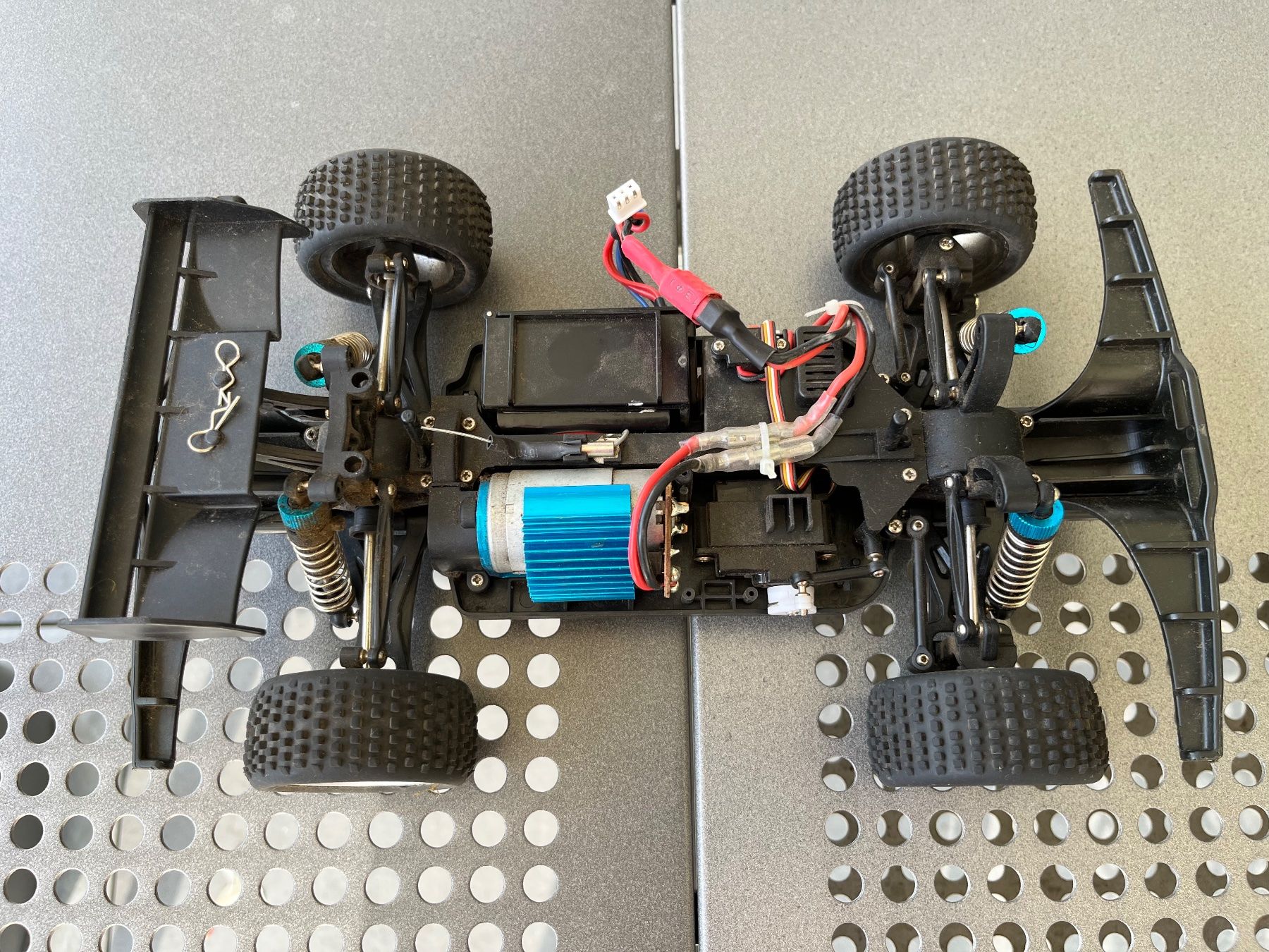 Carrera Modellismo RC: Ferngesteuertes Auto Carrera Profi RC – Usato da Bremgarten AG venduto da udb 2