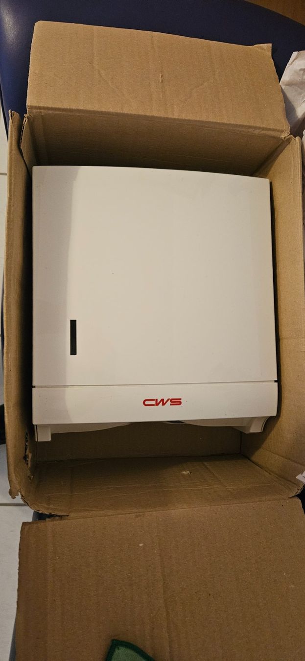 Portasciugamani: Papierhandtuchspender CWS weiss – Usato da Wohlen AG venduto da france19m 1