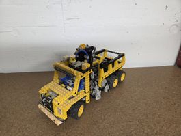 Lego Technic LKW mit Ladekran gelb schwarz gebraucht