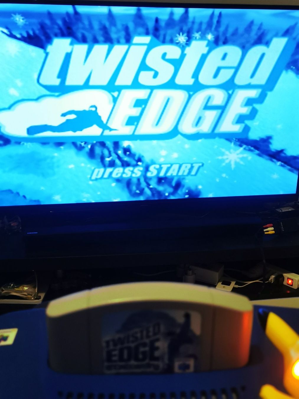 Nintendo Spiele: Nintendo 64 - Twisted Edge Snowboarding - getestet N64 1998 – Gebraucht aus Opfikon von Yoshis_World 3