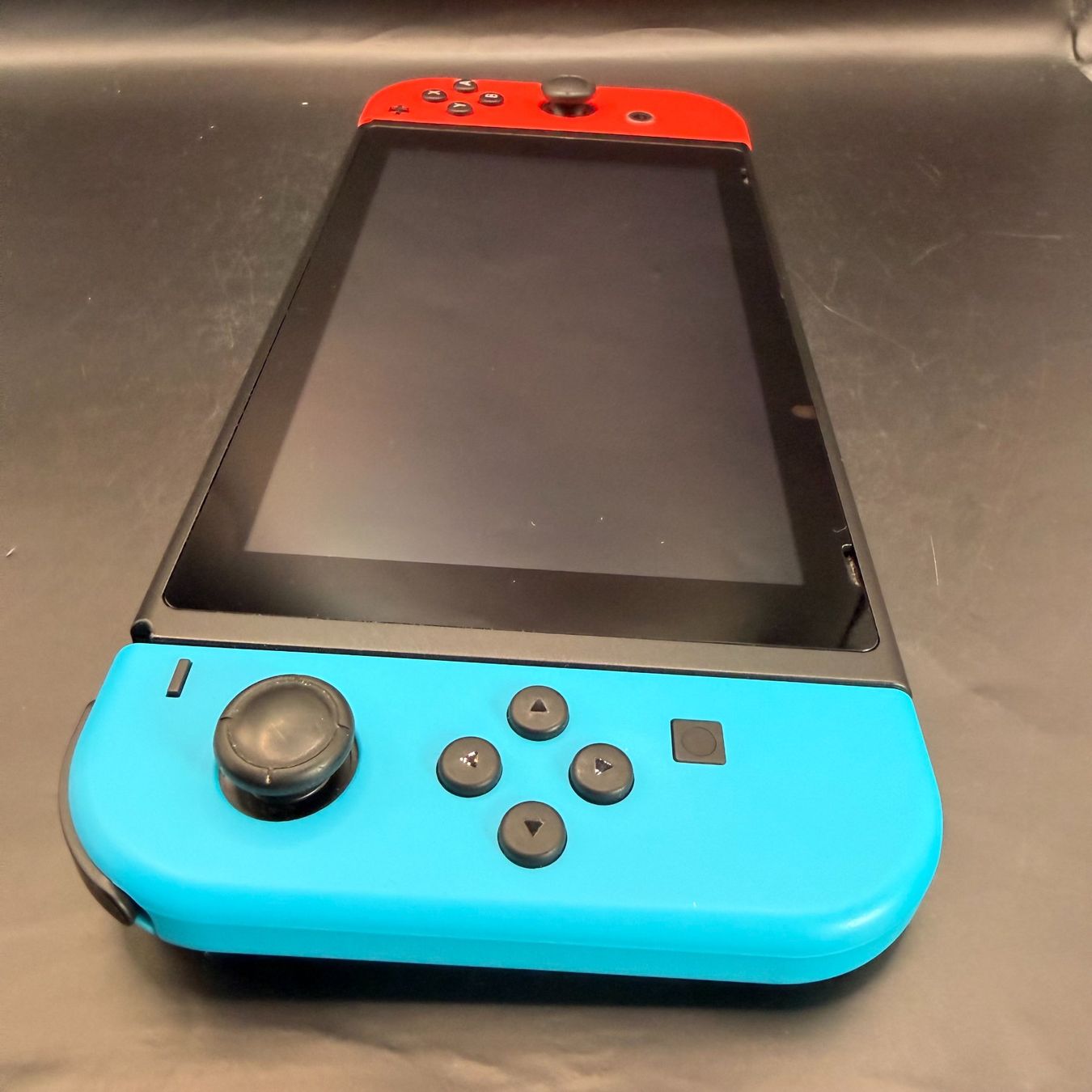 Nintendo Konsolen: Nintendo Switch Konsole Neon Rot/Blau OVP – Gebraucht aus Düdingen von Nerdworld 2