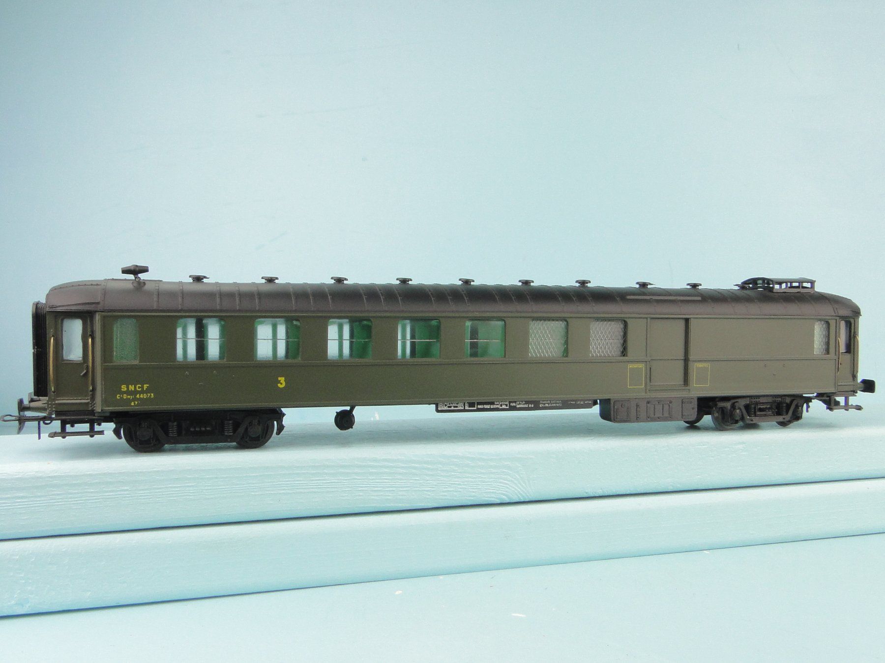 Modellini di ferrovie: France Trains H0 244 Mixte Fourgon – Usato da Bülach venduto da cann11 2