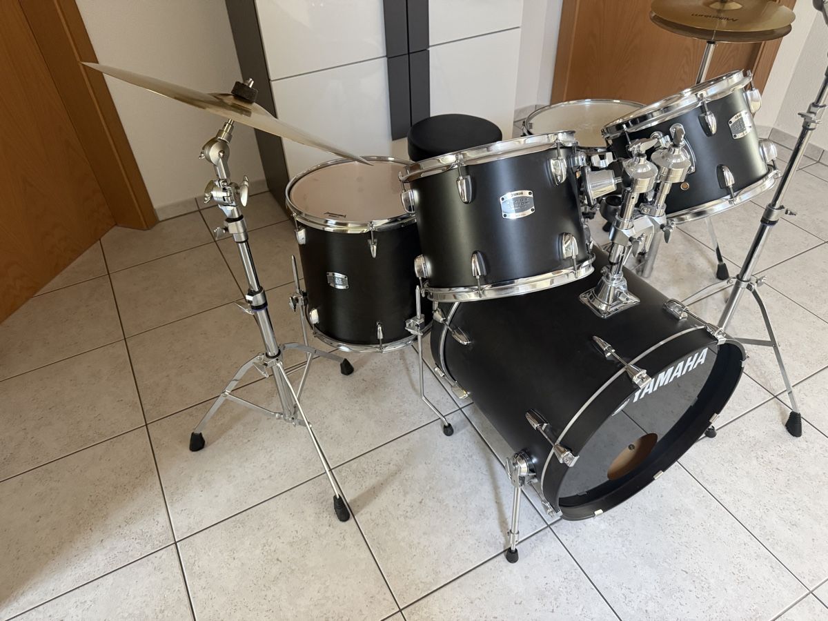 Yamaha Strumenti musicali: Schlagzeug YAMAHA / Stage custom – Usato da Oberwil-Lieli venduto da Dari0 4
