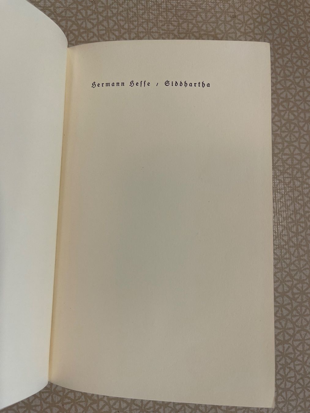 Livres: Buch - Siddhartha Hermann Hesse – D'occasion à Urnäsch par pas_5r9c 2