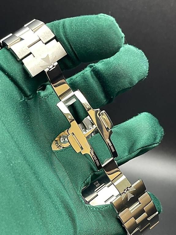 Vacheron Orologi: Vacheron Constantin Overseas 41 Schwarz Nero Full set – Usato da Lugano venduto da luganotopwatches 8