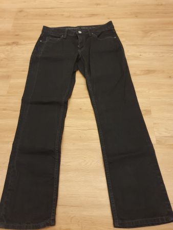 Mustang Emily, Gr. 31/32, comfort fit, high rise, straight