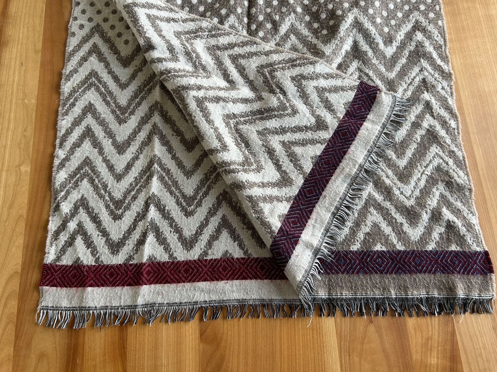 Foulard & Sciarpe: Winterschal braun/beige gemustert – Usato da Schliern b. Köniz venduto da mar_6wsv 2