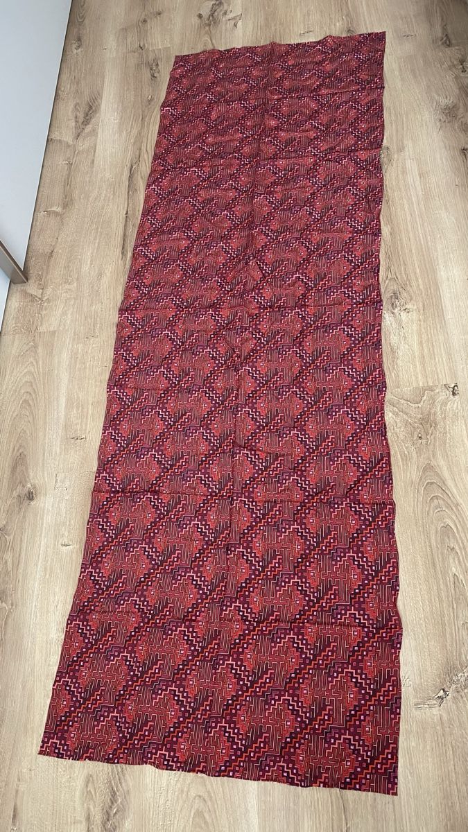 Fabric Frontline Foulard & Sciarpe: Fabric Frontline Seidenschal – Usato da Magden venduto da Gondwina 2