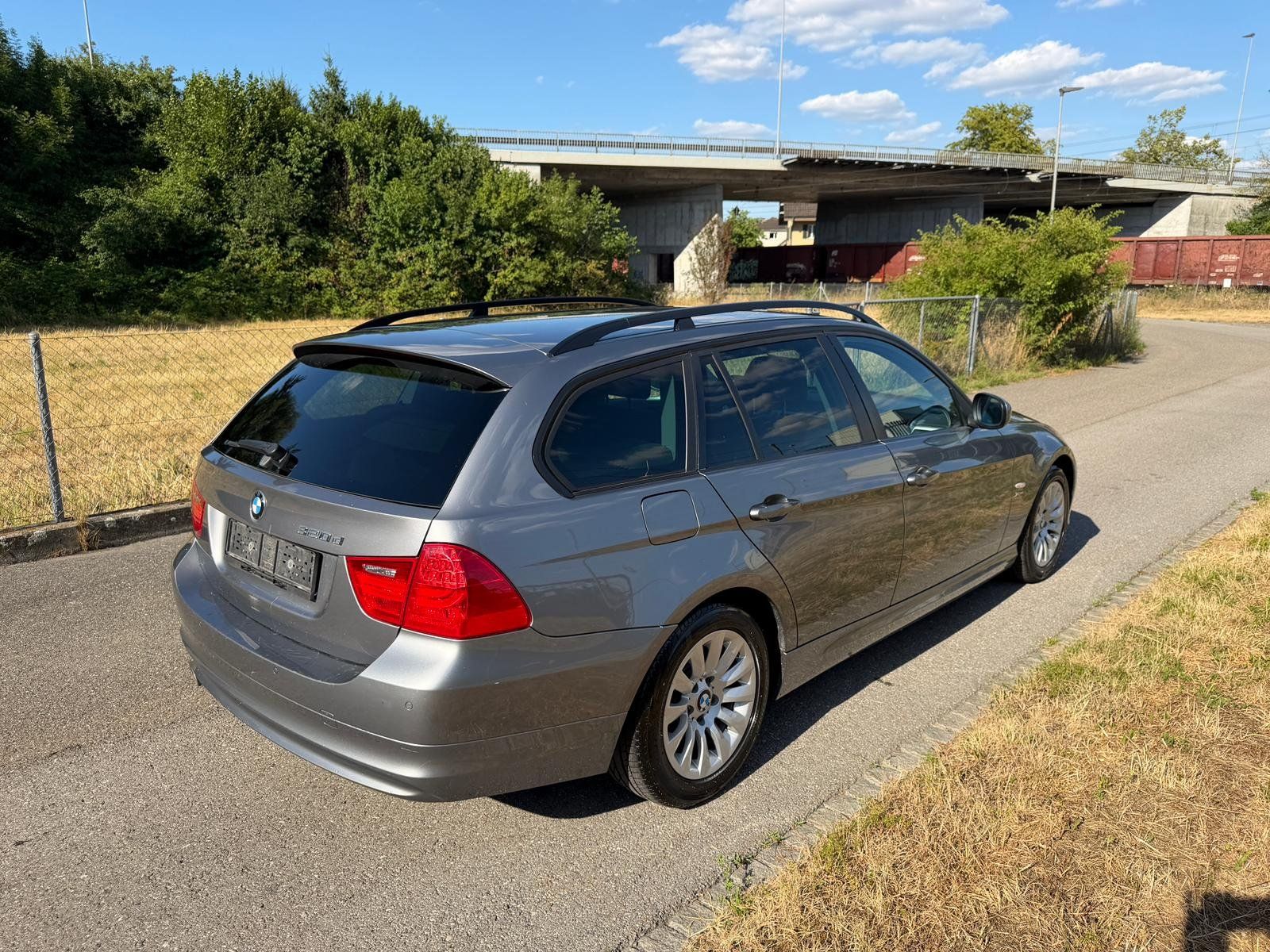 BMW Automobili: BMW 320d E91 xDrive – Usato da Biberist venduto da Musti7769 2