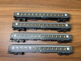 Liliput 4x Personenwagen 2. Klasse der FS in DC