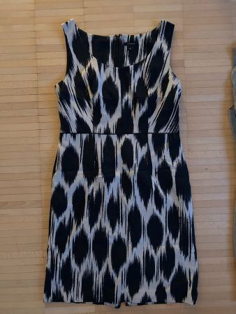 Ann Taylor Silk Dress black and light gold - Size 4 (Small)