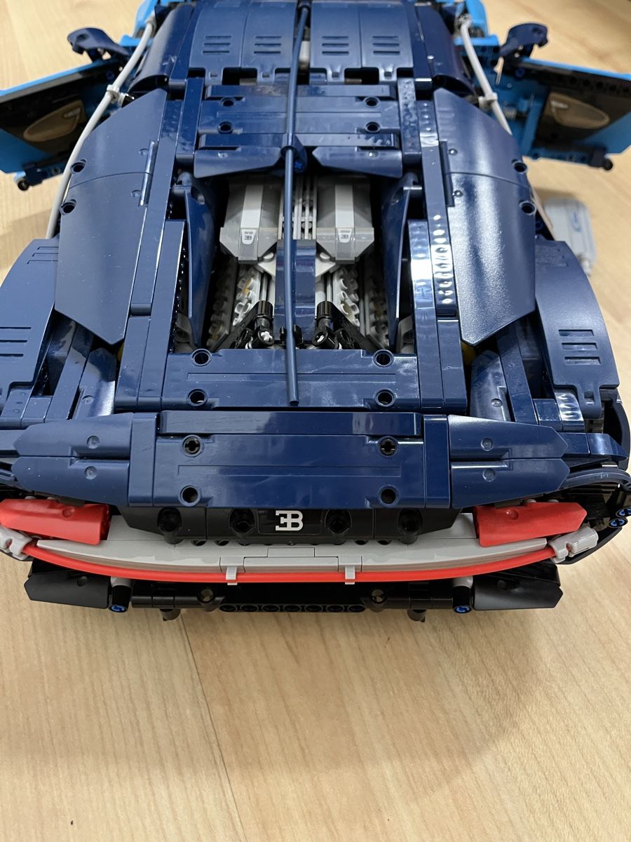 Lego Kit di costruzioni: Lego Technic Bugatti Chiron 42083 – Usato da Steinhausen venduto da yzos 6