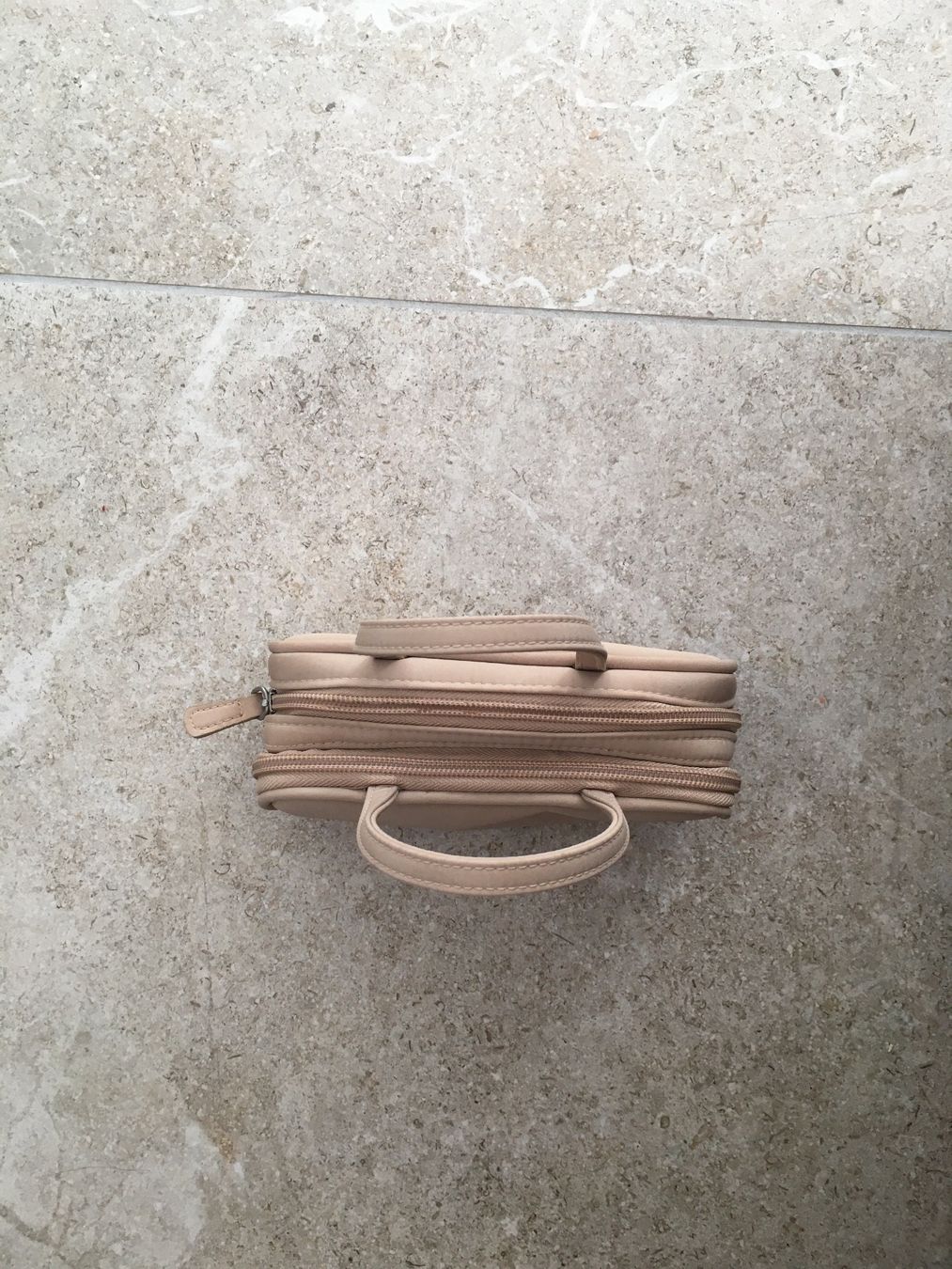 Custodie per cosmetici: Beiges Make-up Etui/Necessaire – Usato da Gächlingen venduto da Tara_devi 3