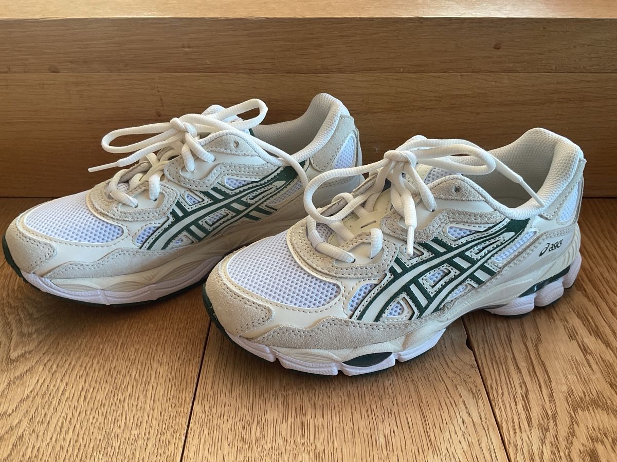 Asics Damenschuhe: Sneaker Asics – Neu und originalverpackt aus Burgdorf von Kardamena17