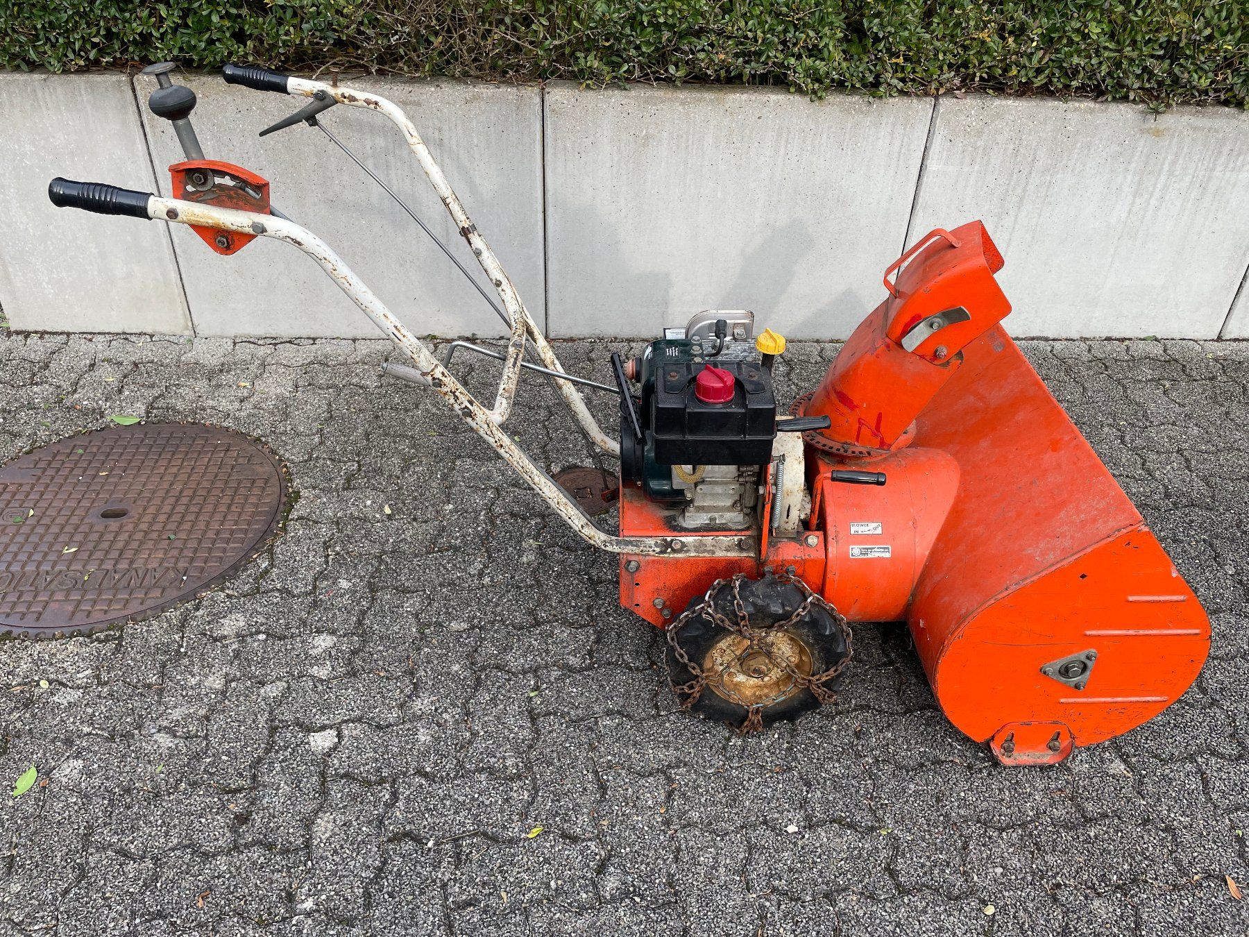 Tutte le macchine: Schneefräse Ariens mit Tecumseh Benzinmotor – Usato da Hinwil venduto da ilon13