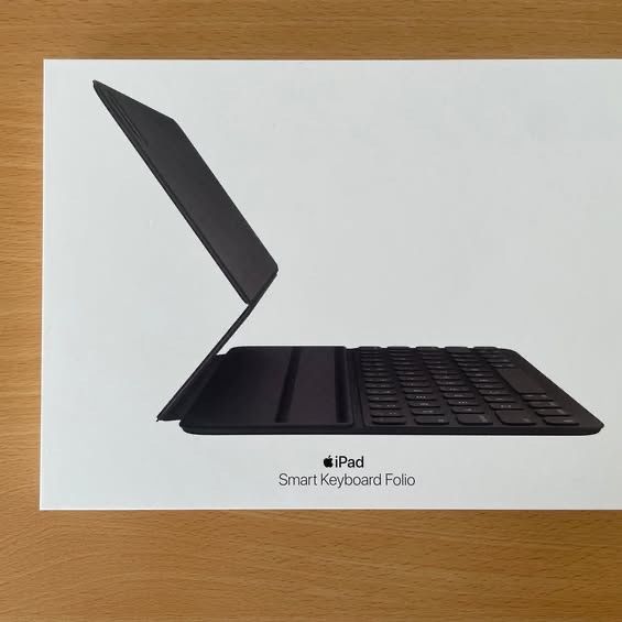 Apple Tastaturen: Original Apple Smart Keyboard Folio gebraucht 11'' – Gebraucht aus Kreuzlingen von bej_p2mb